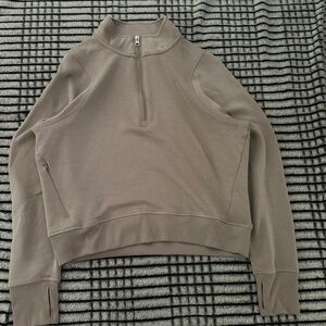 COPY - Gray sweatshirt with zipper pockets